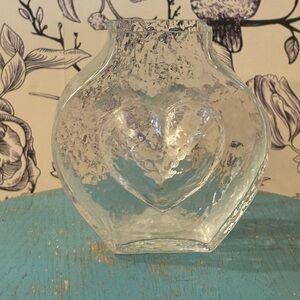 Vintage Sea Glasbruk of Sweden Kosta Boda Clear Art Glass Heart Vase